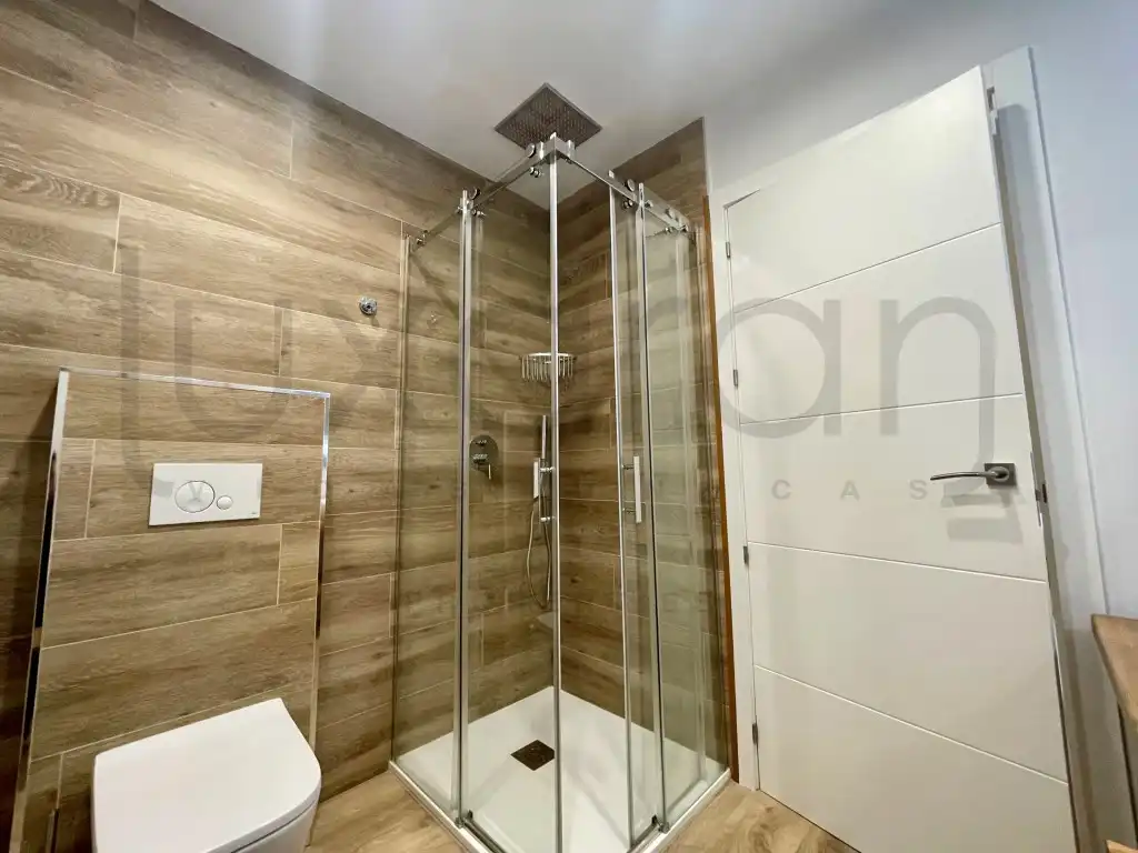 Bany de Apartament en venda en Naut Aran