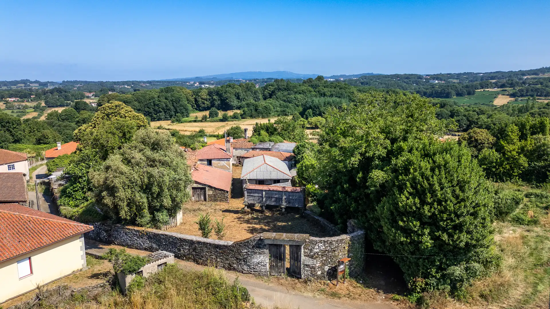 Maison rustique à vendre à Lalín