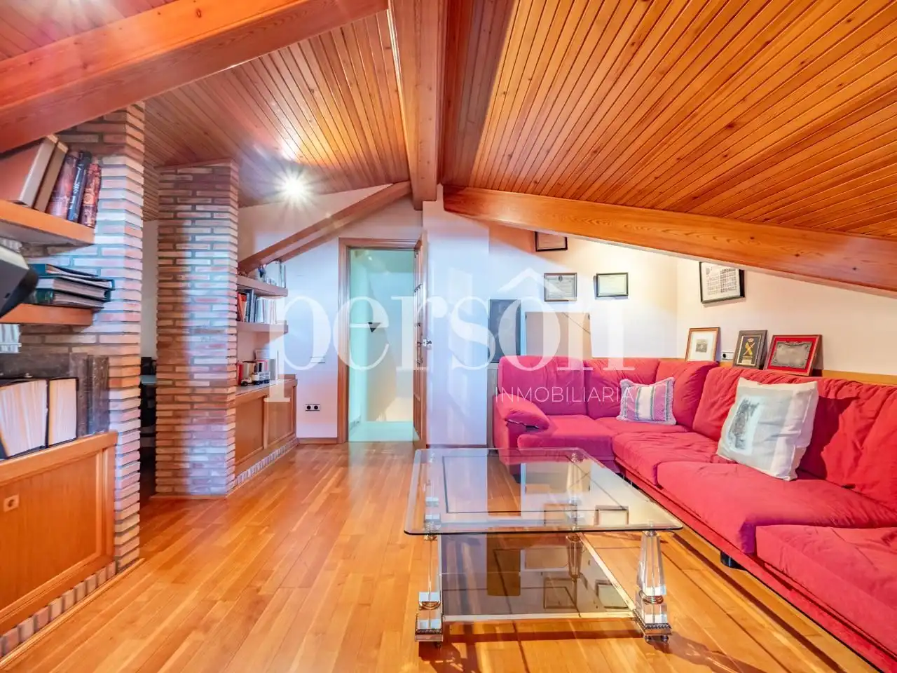 Sala d'estar de Casa o xalet en venda en Chiva amb Aire condicionat, Calefacció i Jardí privat
