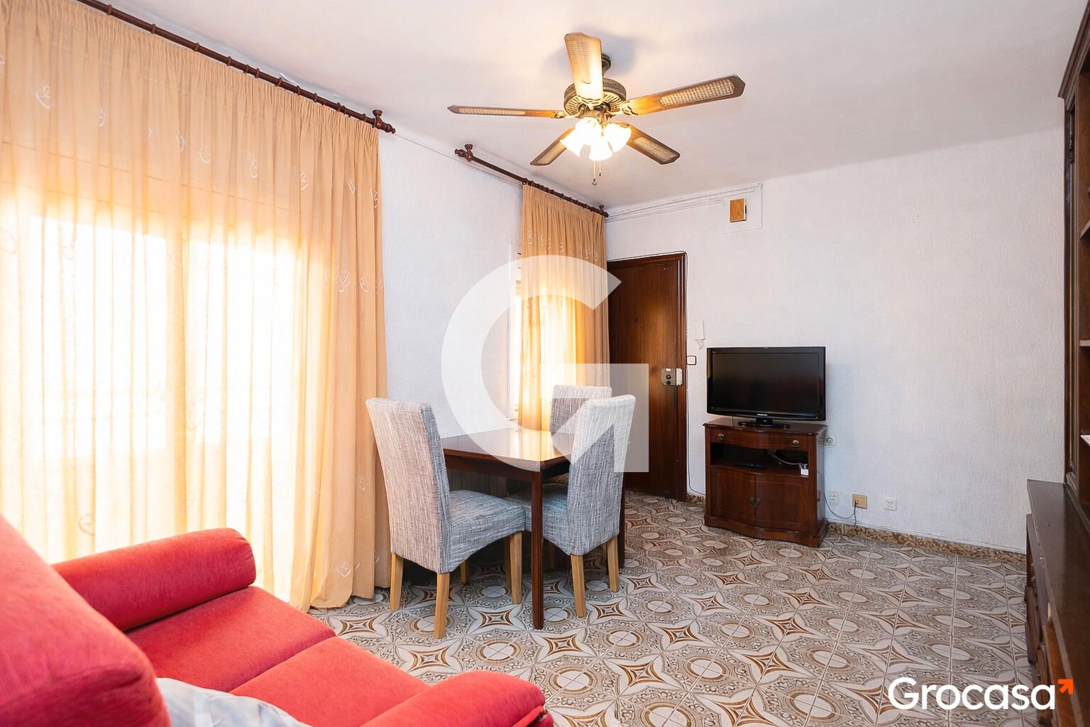 Living room of Flat for sale in Sant Boi de Llobregat  with Heating, Oven and Balcony