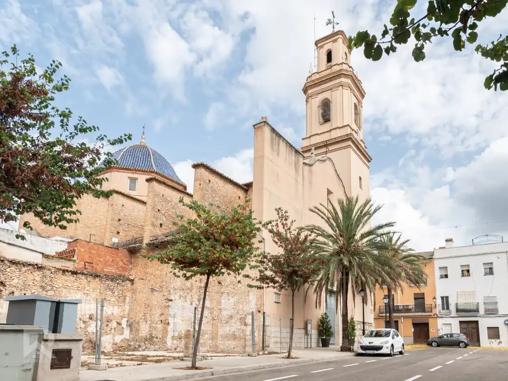 Vista exterior de Local en venda en Gandia