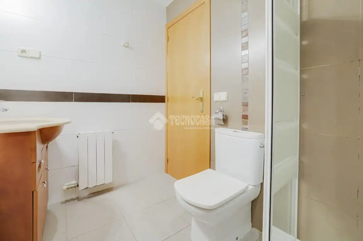 Baño de Piso en venta en Rubí con Calefacción