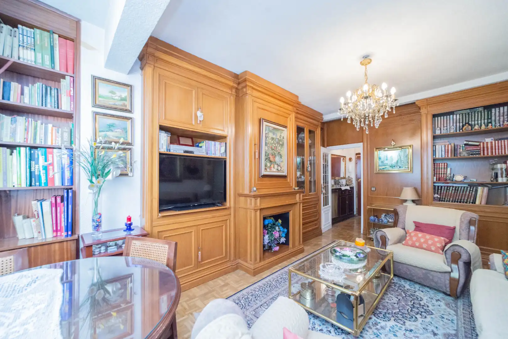 Sala de estar de Piso en venta en Madrid con Calefacción, Parquet y Amueblado