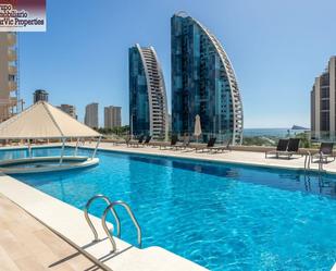 Piscina de Pis en venda en Benidorm amb Aire condicionat, Terrassa i Balcó