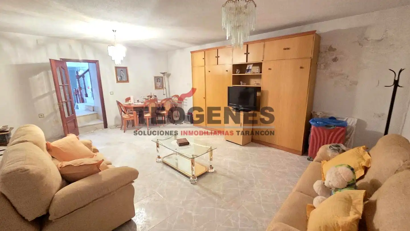 Sala de estar de Casa o chalet en venta en Zarza de Tajo con Aire acondicionado y Amueblado