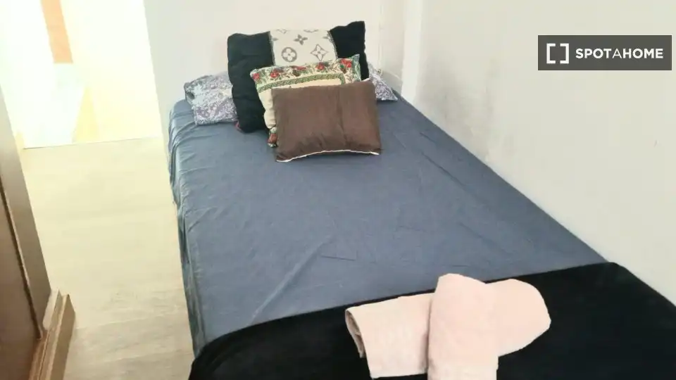 Flat with terrace to rent in Centro Urbano, imagen 2
