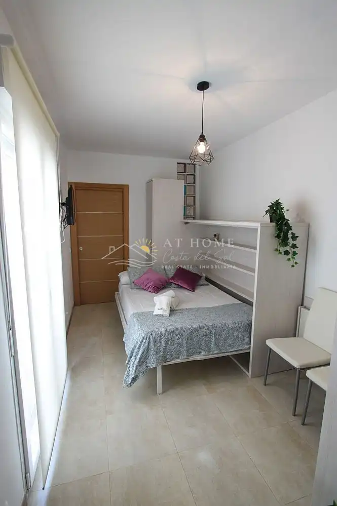 Habitación de Casa o chalet en venta en Torrox con Terraza y Microondas