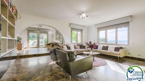 Casa de lujo con piscina privada climatizada y vistas espectaculares en La Junquera, imagen 3
