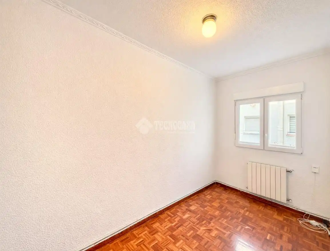 Schlafzimmer von Wohnung zum Verkauf in Madrid