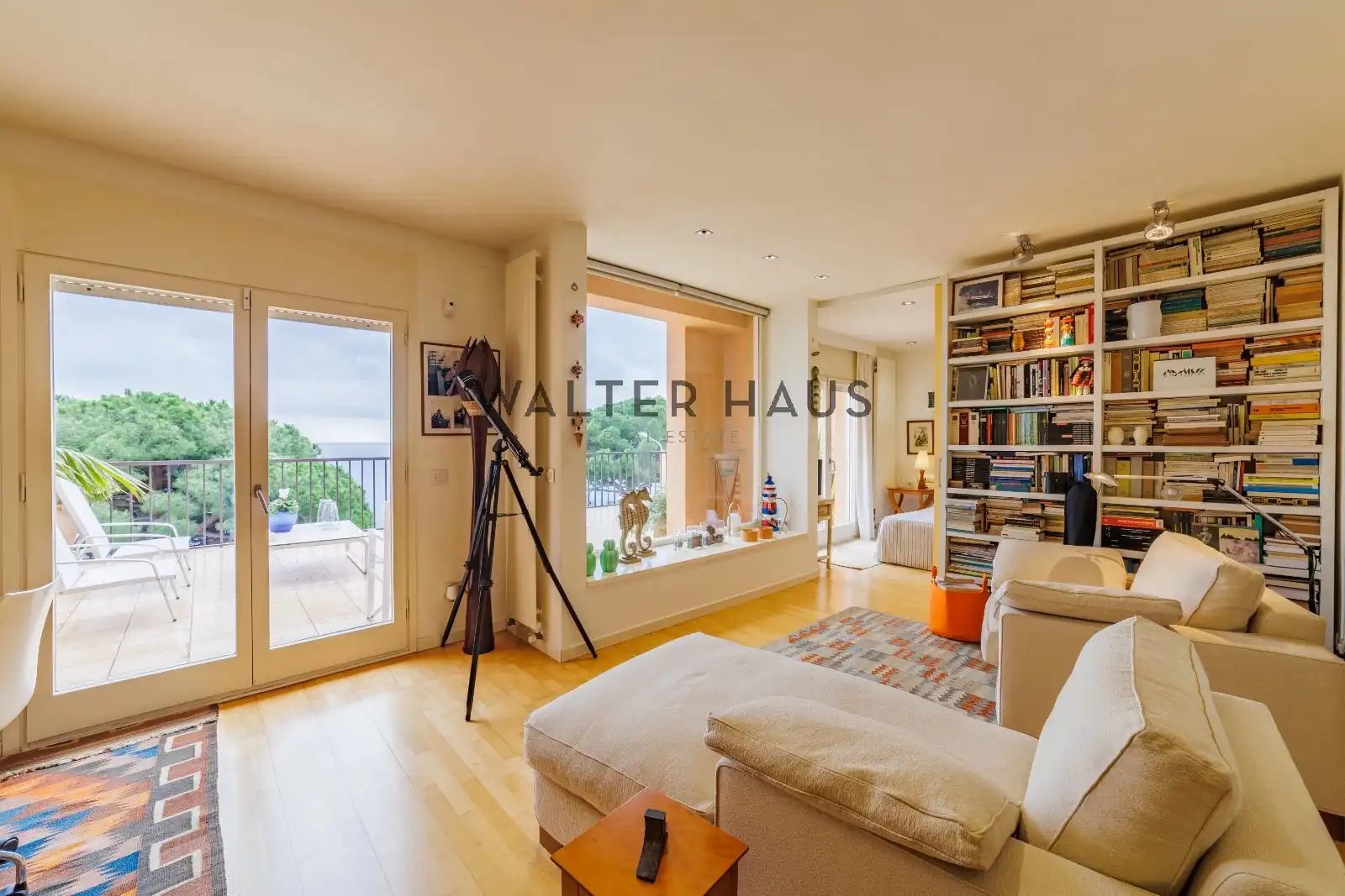 Sala de estar de Casa adosada en venta en Palafrugell con Aire acondicionado, Calefacción y Terraza