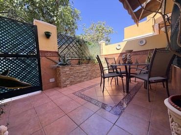 Adosado con piscina en venta en Cruz de Humilladero