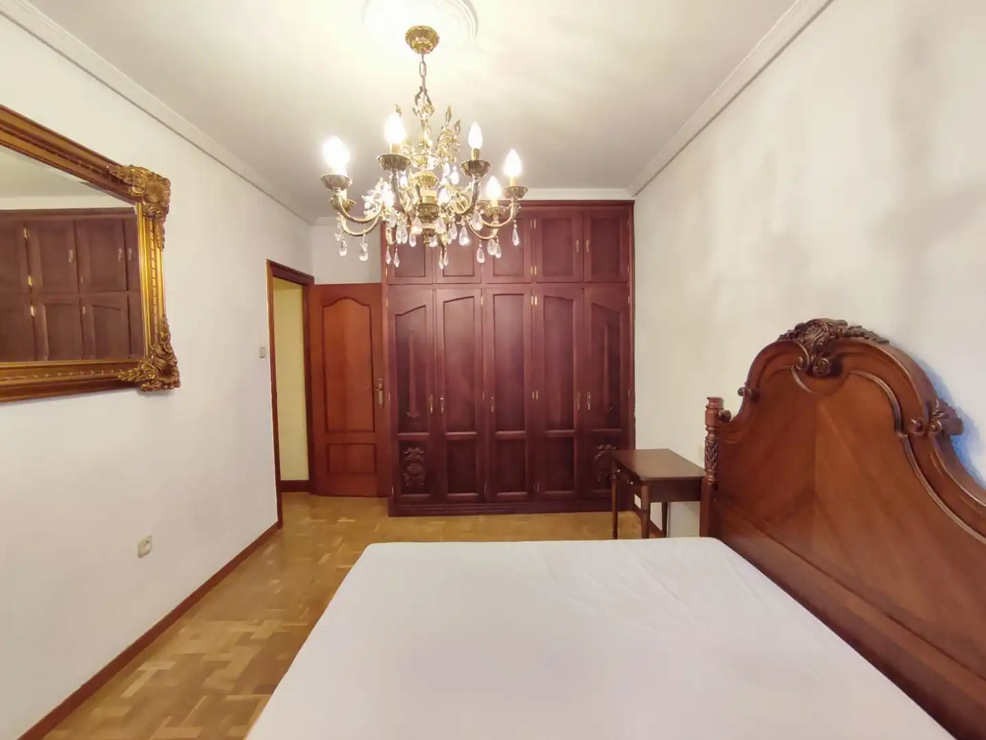 Dormitori de Pis en venda en  Pamplona / Iruña amb Calefacció, Terrassa i Moblat