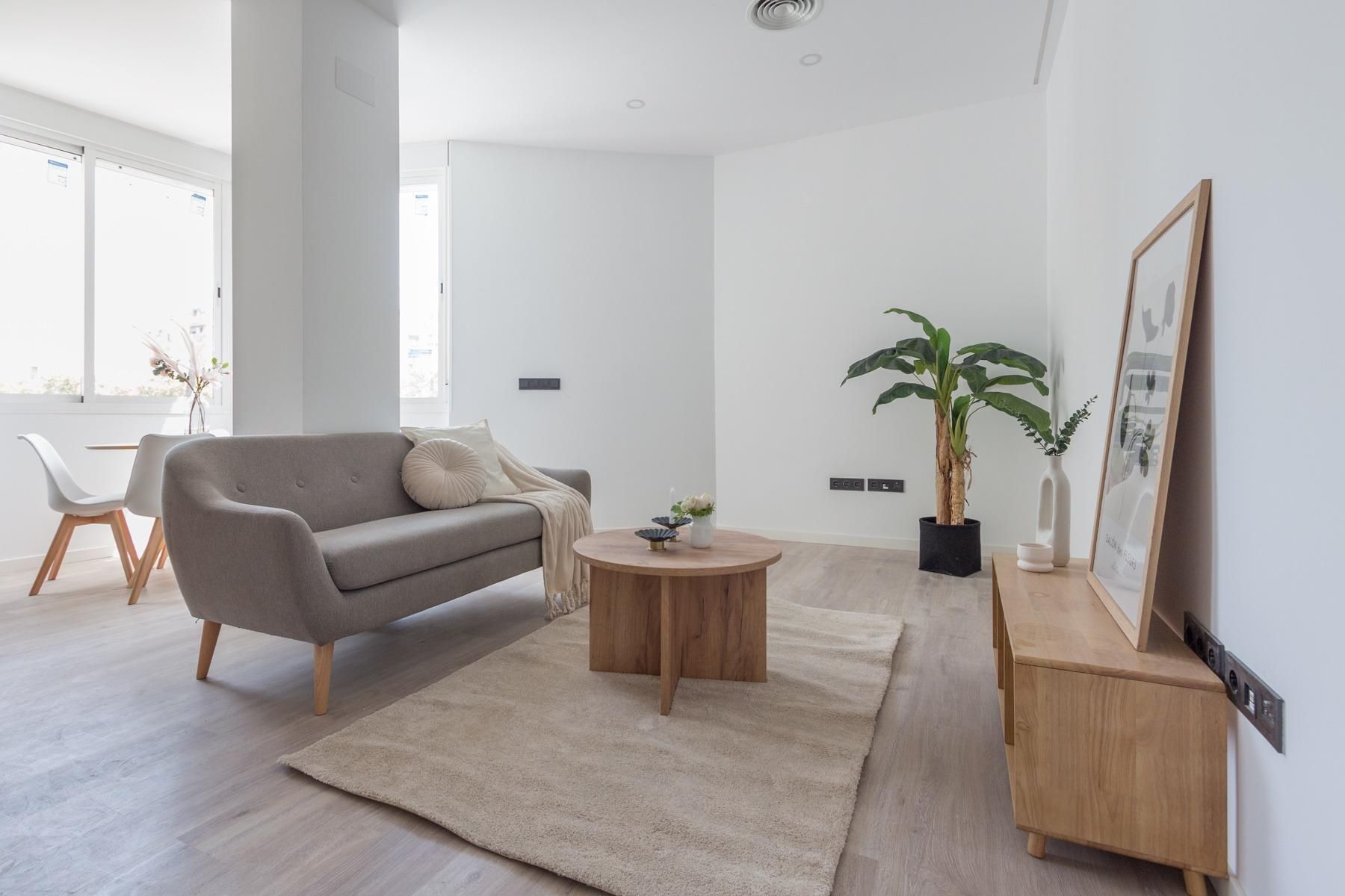 Living room of Flat for sale in  Sevilla Capital  with Parquet flooring
