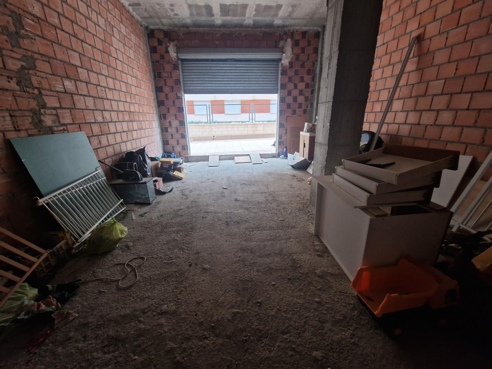 Local en venda a Calle 1 - PP.RUBIAL III, Las Lomas - Las Yucas