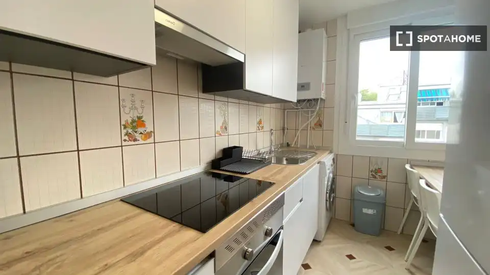 Kitchen of Flat for rent in Madrid  with Air Conditioner, Heating and Furnished