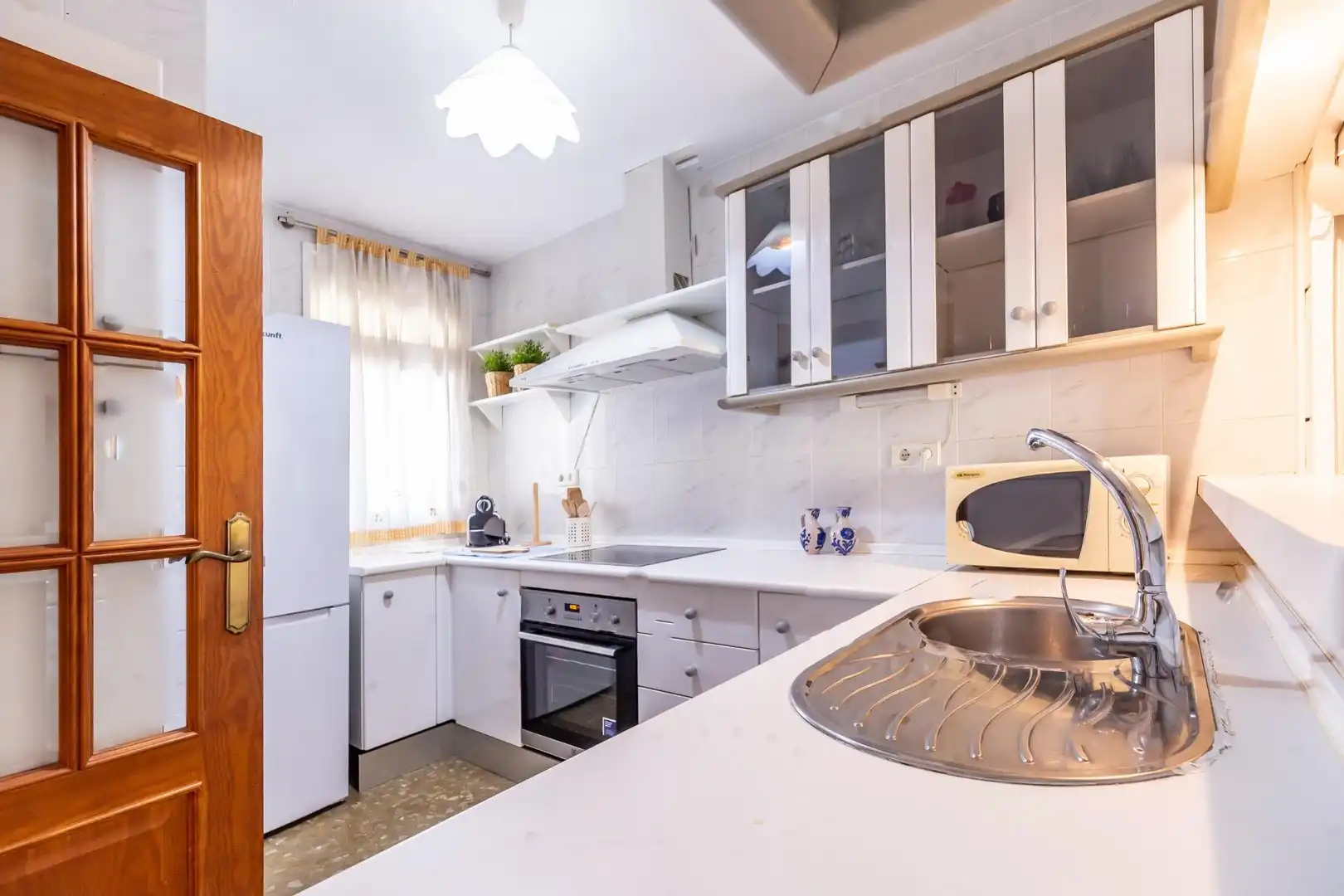 Cocina de Piso en venta en Torremolinos con Aire acondicionado, Jardín privado y Terraza