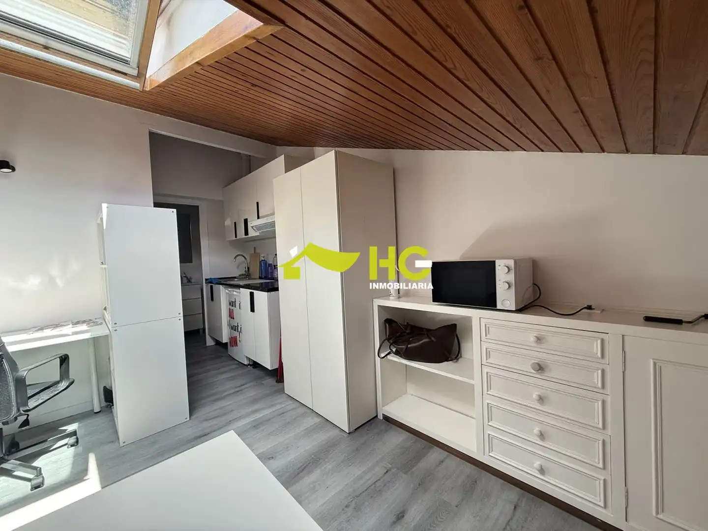 Cocina de Apartamento de alquiler en Madrid con Aire acondicionado, Calefacción y Amueblado