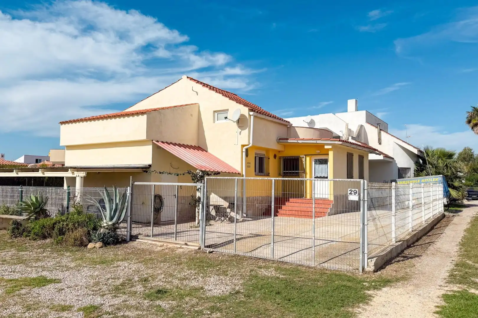 Casa con jardín en venta en Deltebre