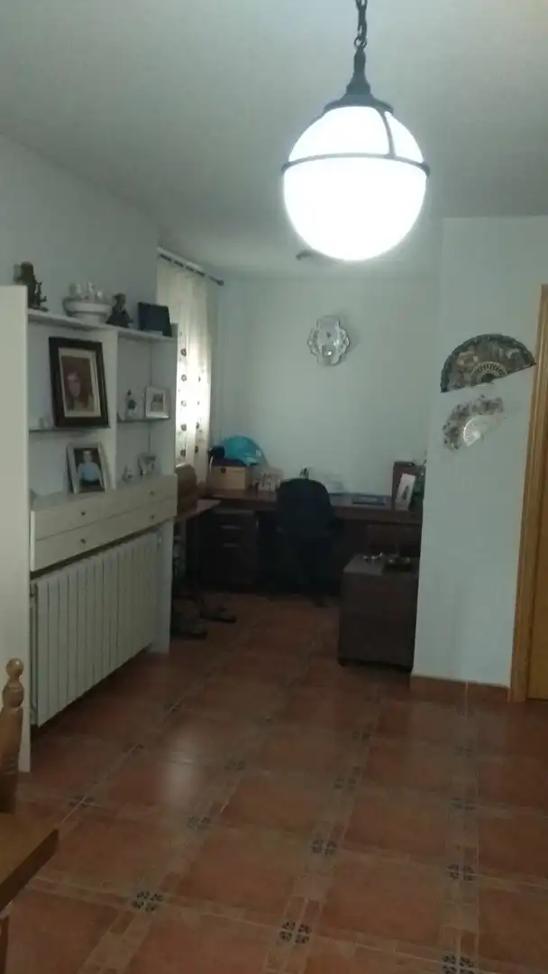 Dormitori de Casa o xalet en venda en Chozas de Canales amb Calefacció, Jardí privat i Terrassa