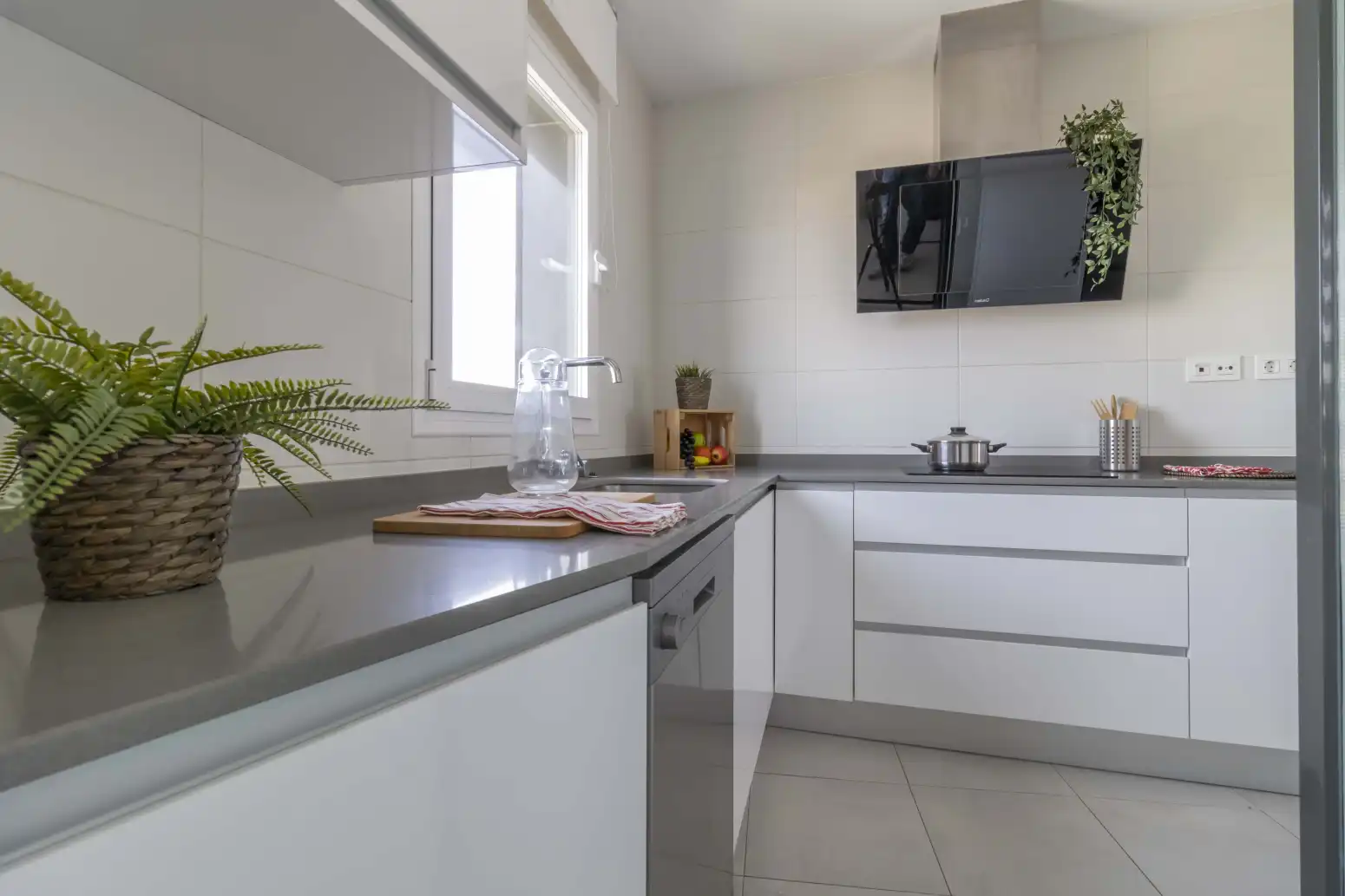 Cocina de Piso en venta en Sevilla con Aire acondicionado, Calefacción y Jardín privado