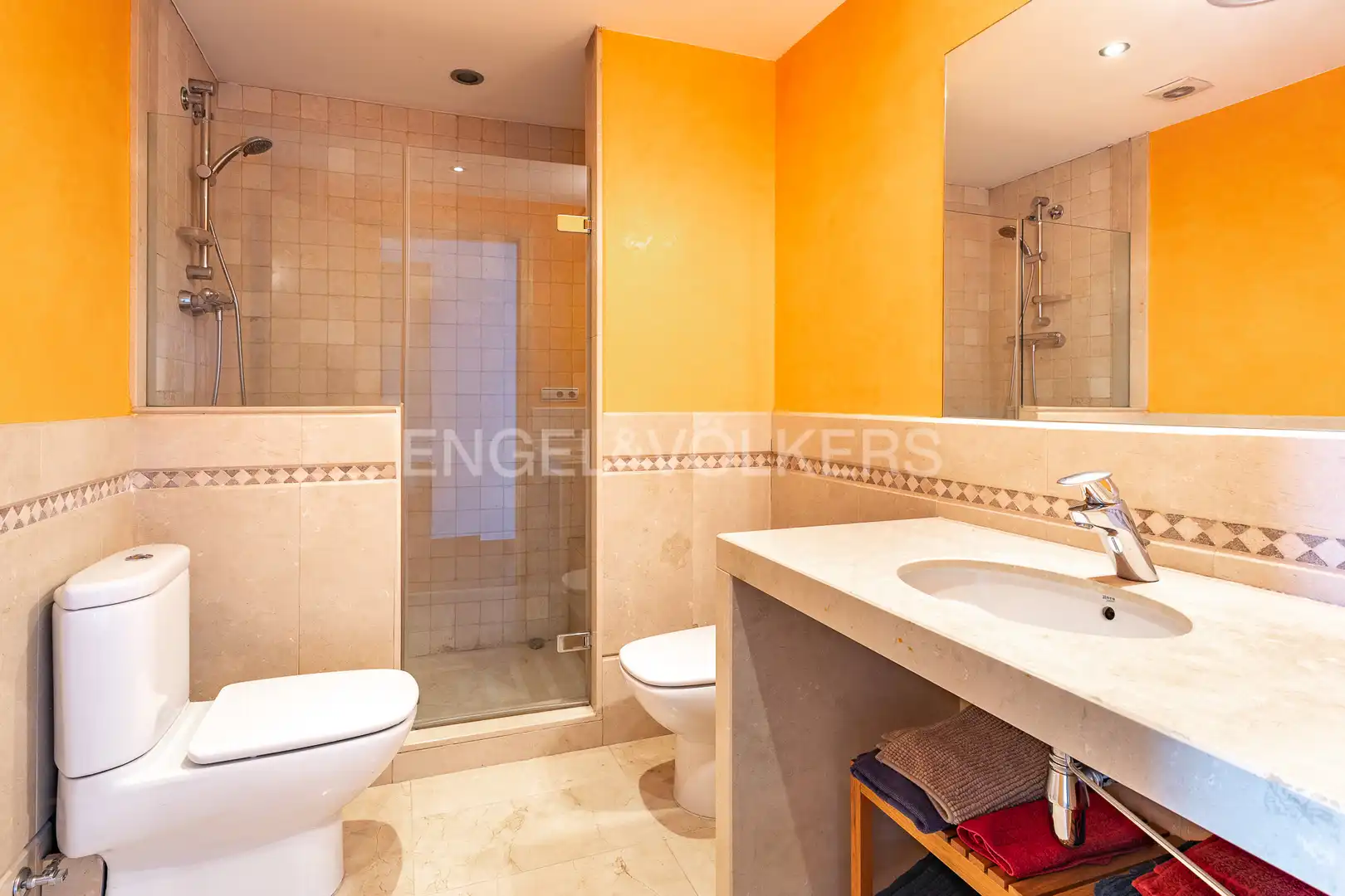 Baño de Casa o chalet en venta en Canovelles con Aire acondicionado, Calefacción y Jardín privado