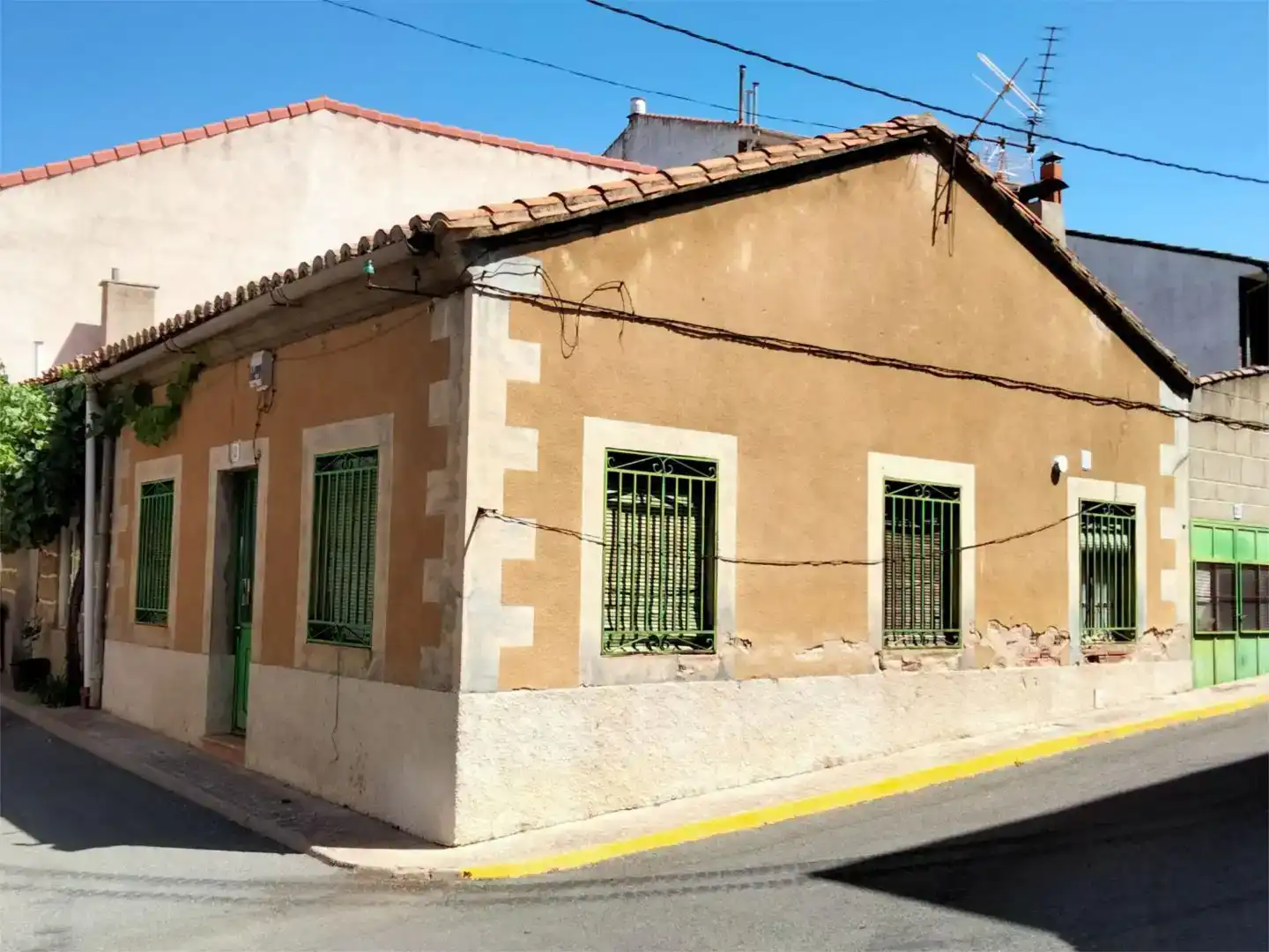 Vista exterior de Pis en venda en Burgohondo