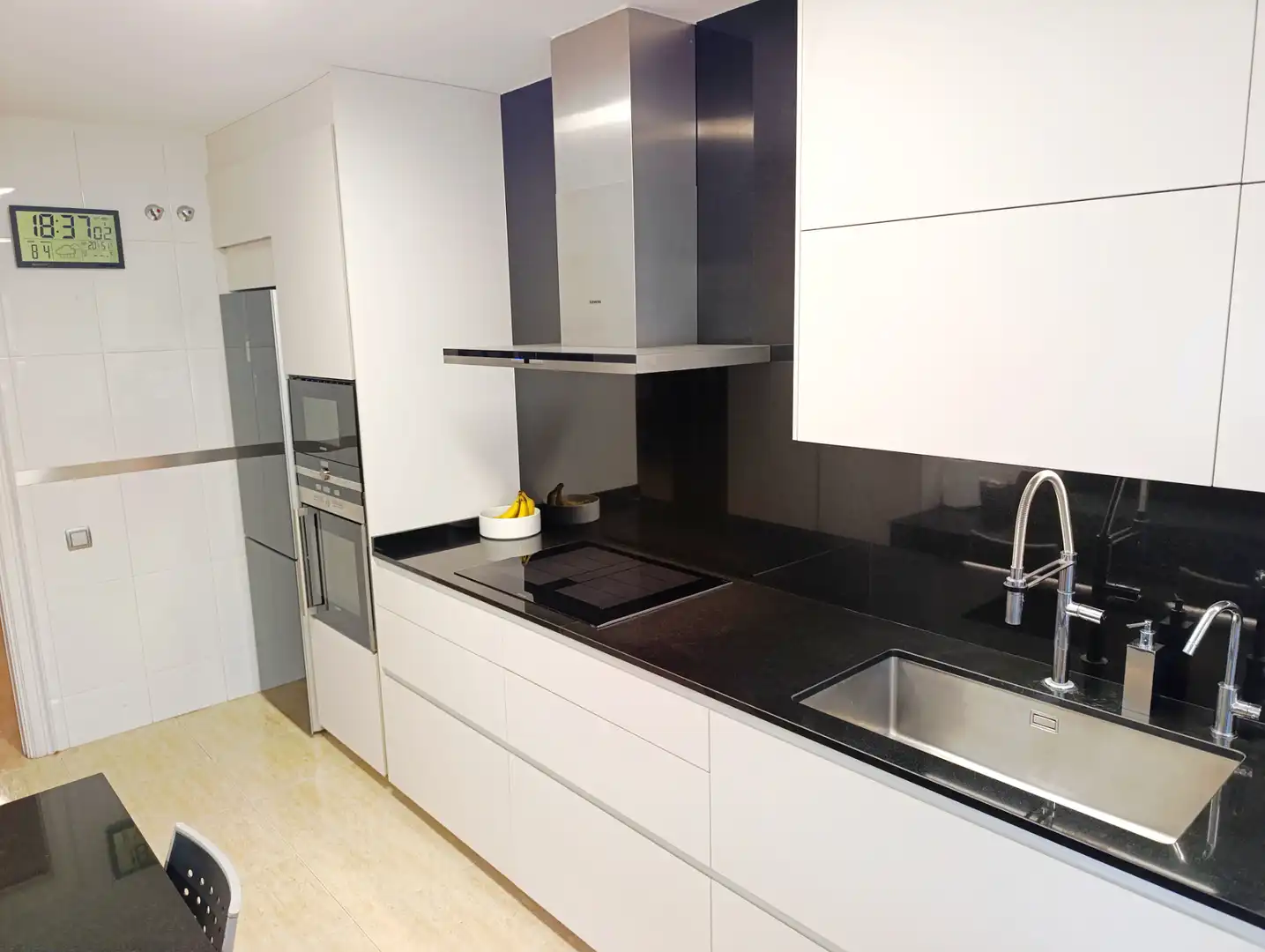 Cocina de Casa o chalet en venta en Pineda de Mar con Aire acondicionado, Calefacción y Jardín privado