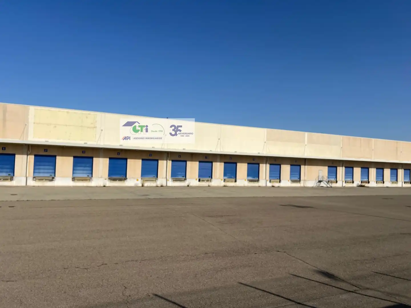 Industrial building to rent in C/ RÍO DE JANEIRO, imagen 23