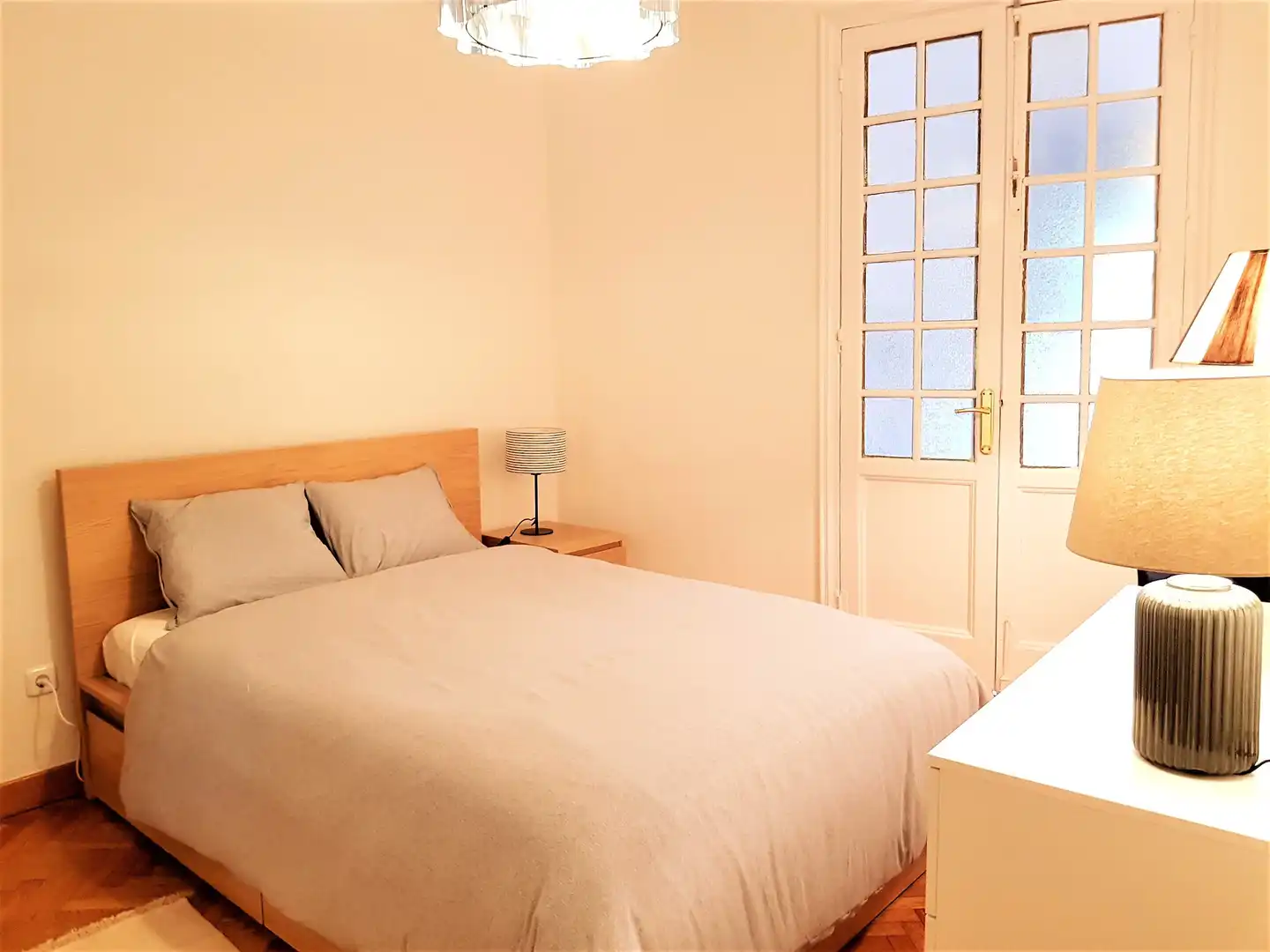 Flat for rent in Plaza de Santa Ana, Cortes - Huertas