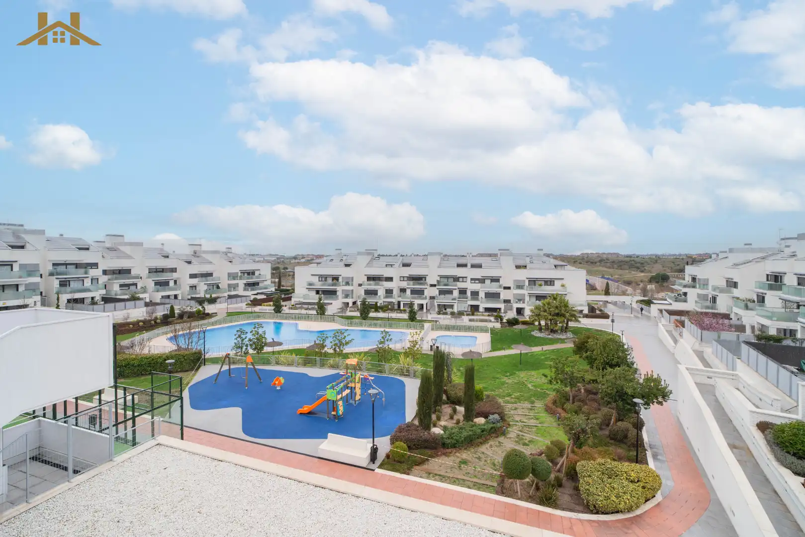 Vista exterior de Planta baja en venta en Boadilla del Monte con Aire acondicionado, Calefacción y Jardín privado