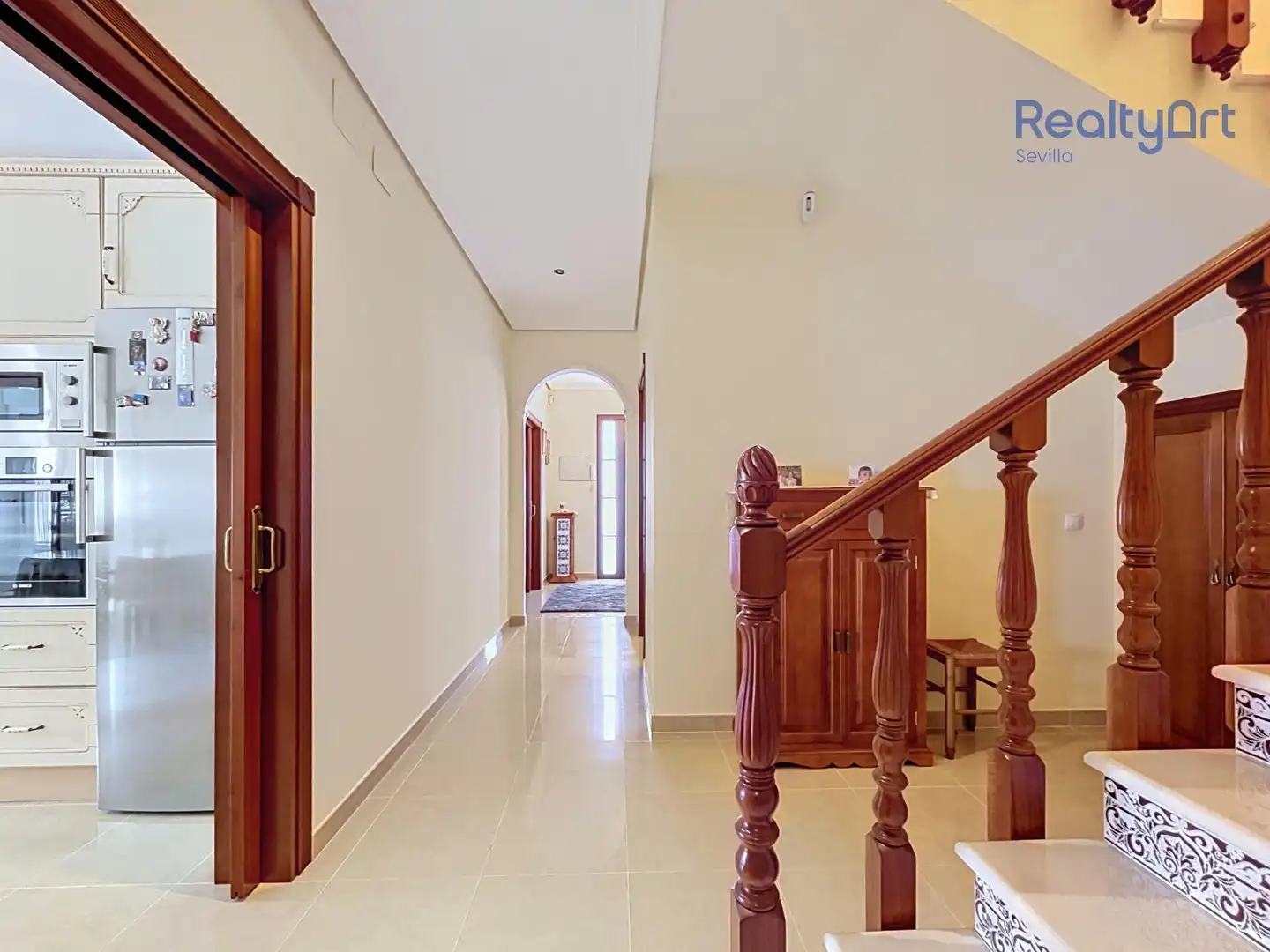 Houses for sale in Tomares  with Air Conditioner, Heating and Private garden