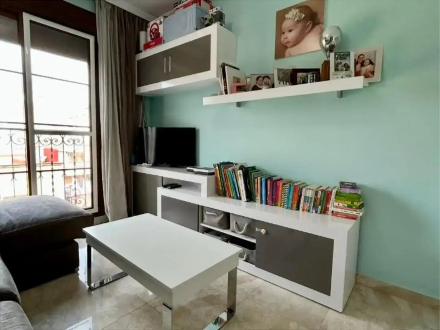 Living room of Flat for sale in  Melilla Capital  with Air Conditioner and Balcony