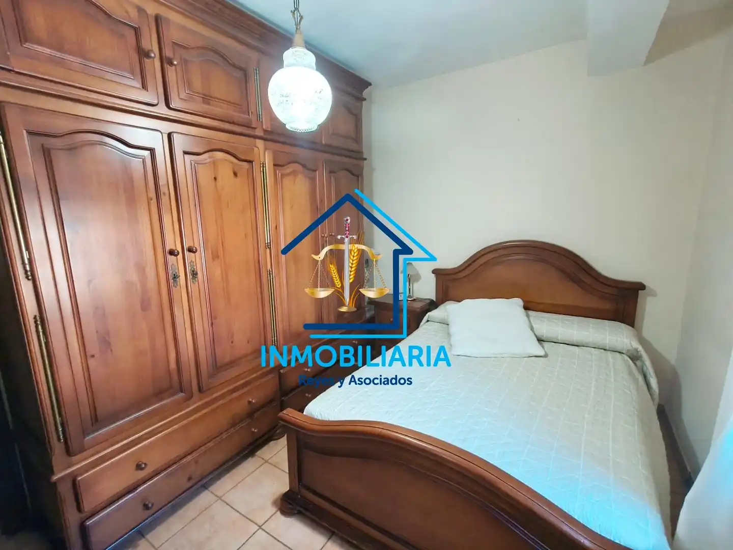 Schlafzimmer von Wohnung zum Verkauf in Córdoba mit Klimaanlage, Terrasse und Möbliert