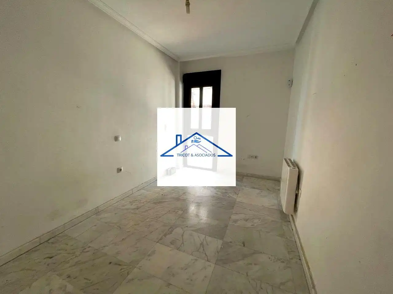 Planta baja en venta en Ocaña con Calefacción