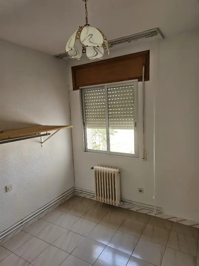 Schlafzimmer von Einfamilien-Reihenhaus zum Verkauf in La Guardia mit Heizung
