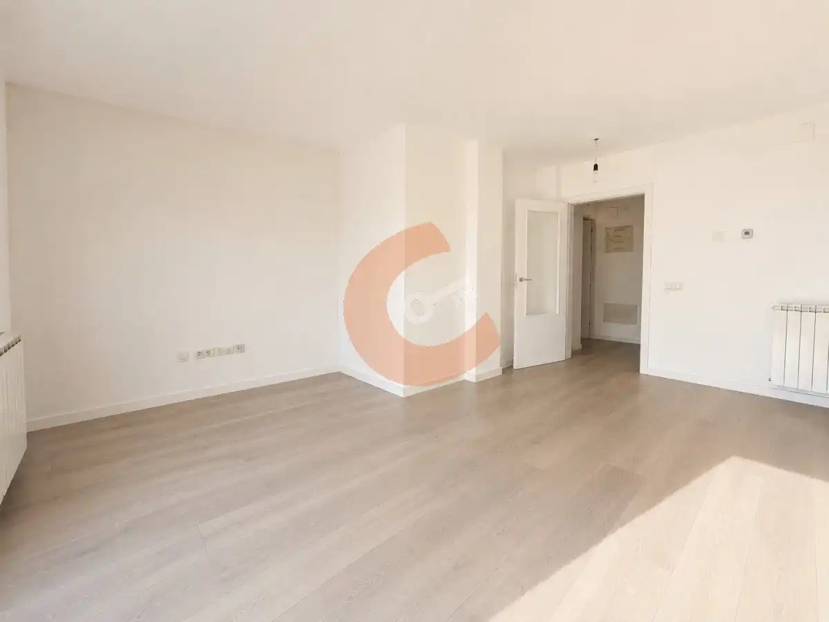 Living room of Flat for sale in El Vendrell  with Heating, Parquet flooring and Terrace