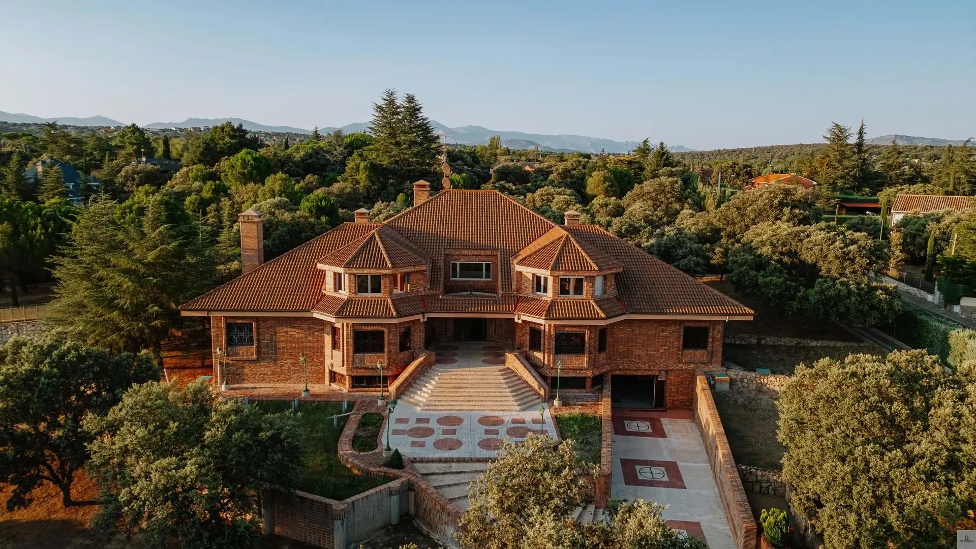Vista exterior de Casa o chalet en venta en El Escorial con Aire acondicionado, Calefacción y Terraza