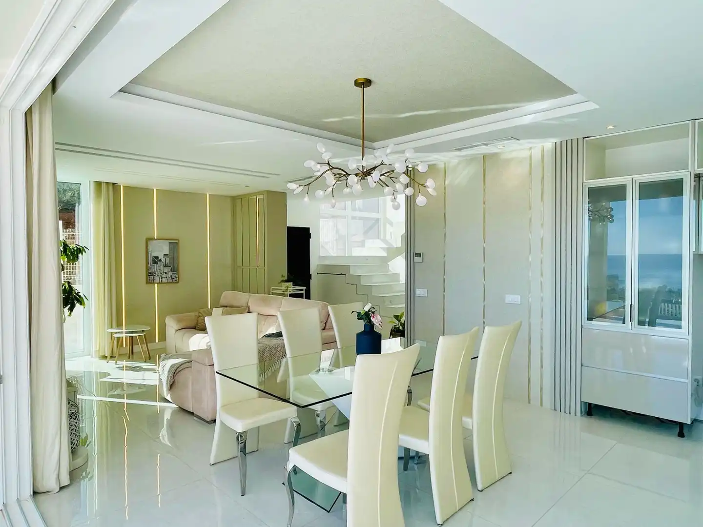 Comedor de Casa o chalet en venta en Benalmádena con Aire acondicionado, Jardín privado y Terraza