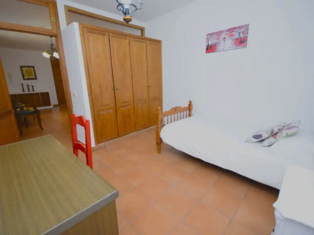 Dormitori de Pis de lloguer en Guía de Isora amb Moblat, Forn i Rentadora