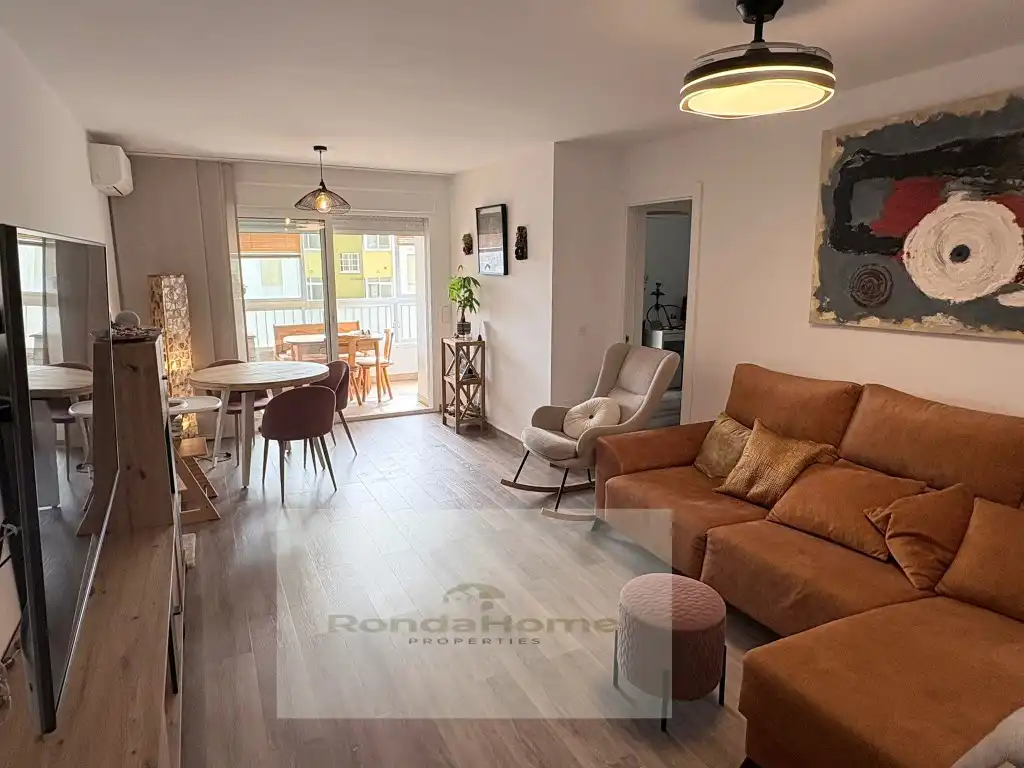 Sala de estar de Piso en venta en Fuengirola