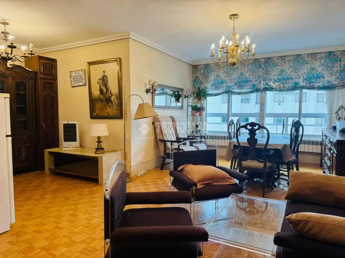 Sala de estar de Piso en venta en Madrid con Aire acondicionado y Parquet