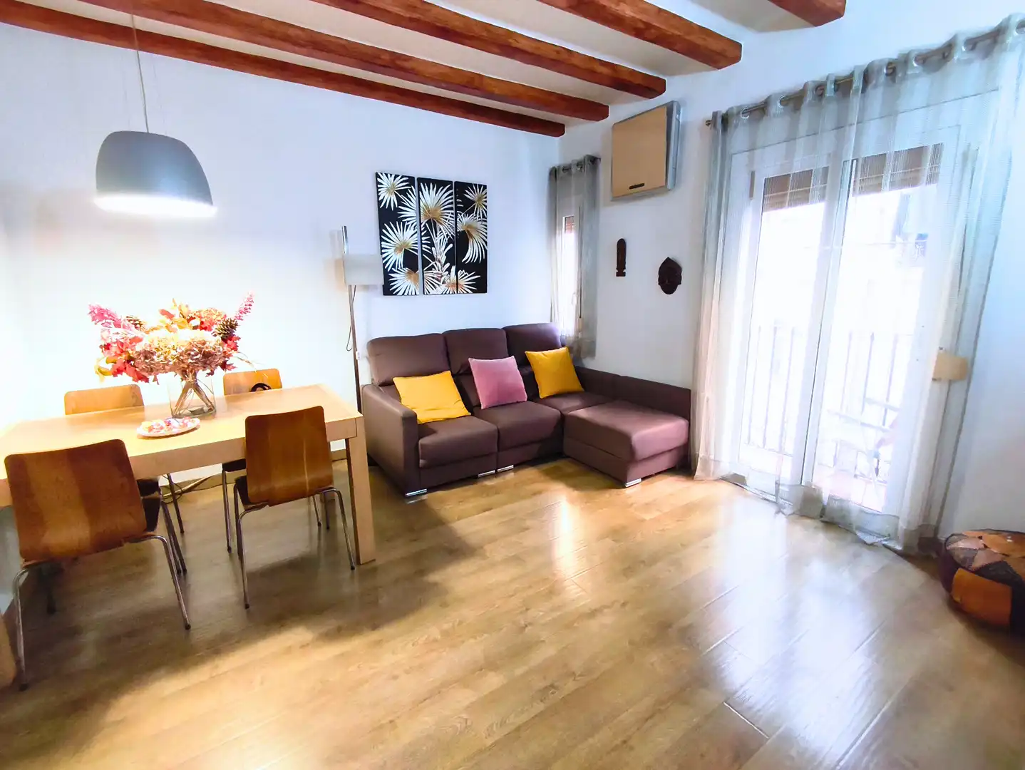 Sala d'estar de Pis en venda en Barcelona amb Aire condicionat, Calefacció i Parquet