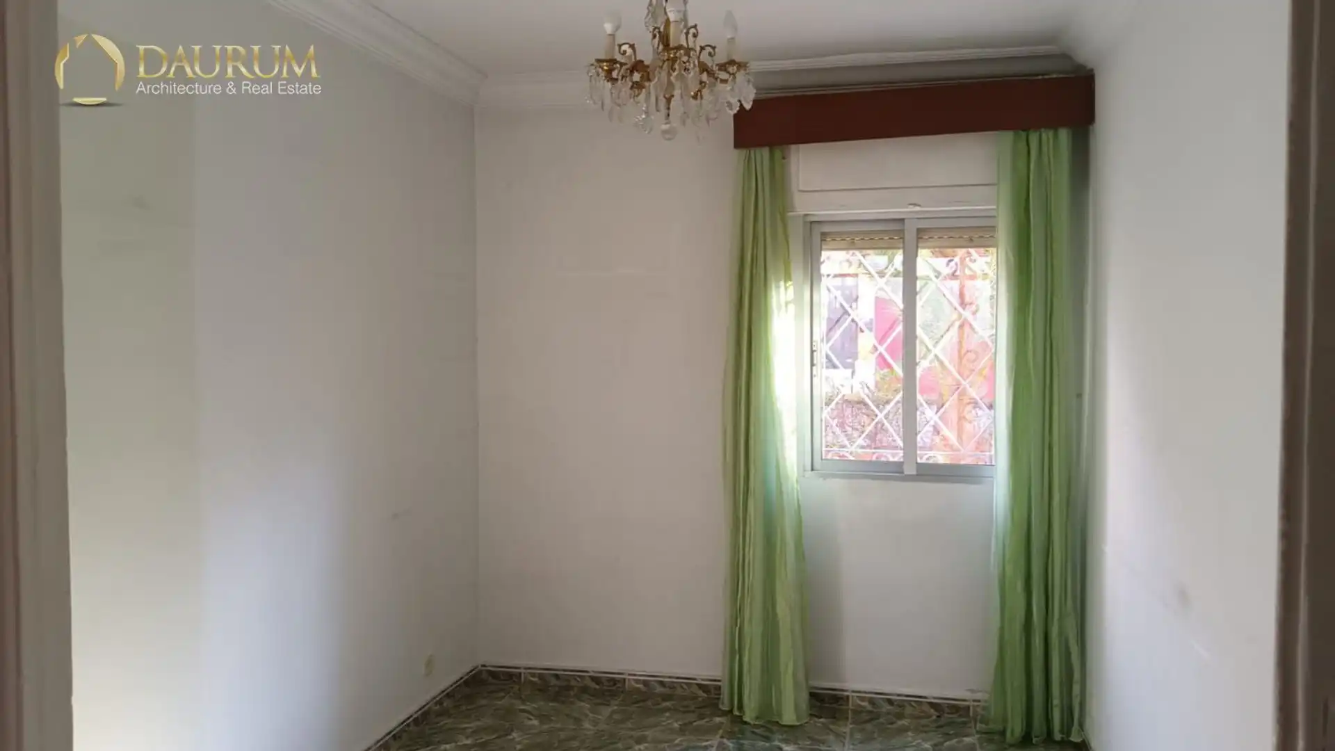 Habitación de Piso en venta en  Madrid Capital con Aire acondicionado y Calefacción