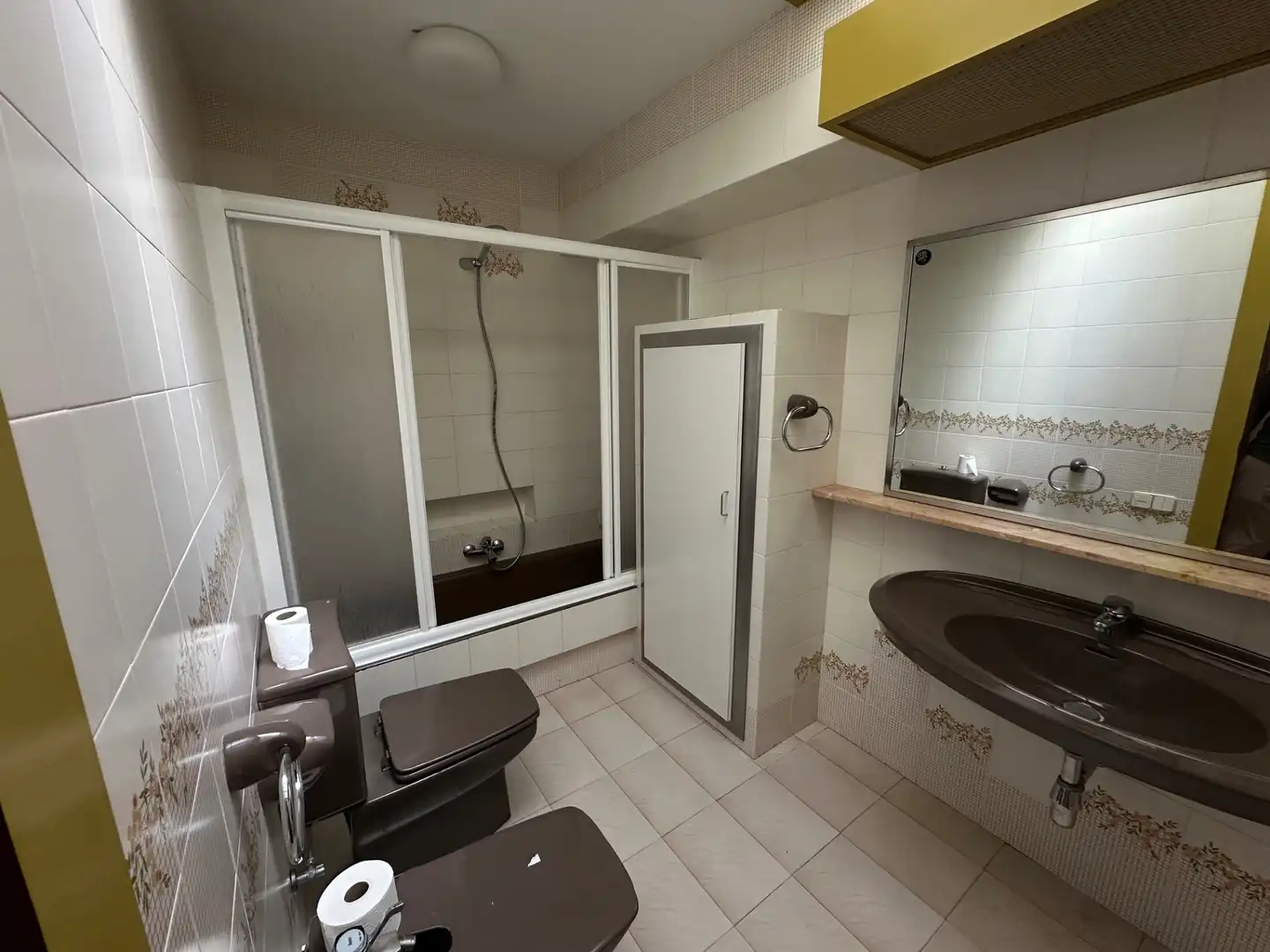 Bany de Casa o xalet en venda en Matadepera amb Jardí privat, Terrassa i Moblat