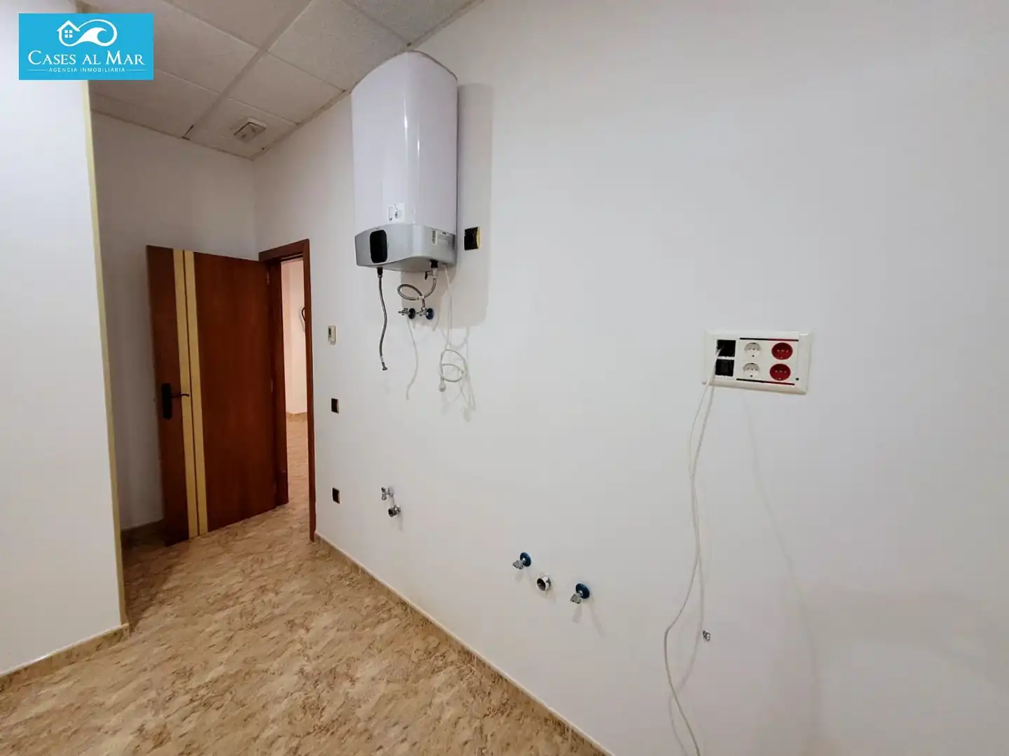 Local de alquiler en Oropesa del Mar / Orpesa con Aire acondicionado