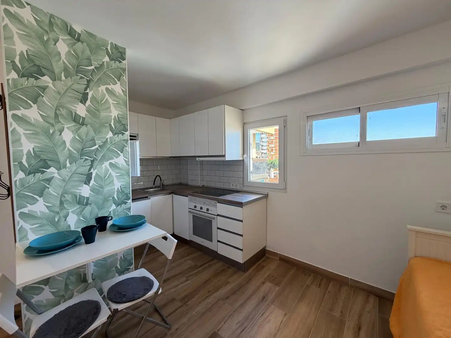 Cuina de Apartament en venda en Benalmádena amb Aire condicionat, Terrassa i Moblat