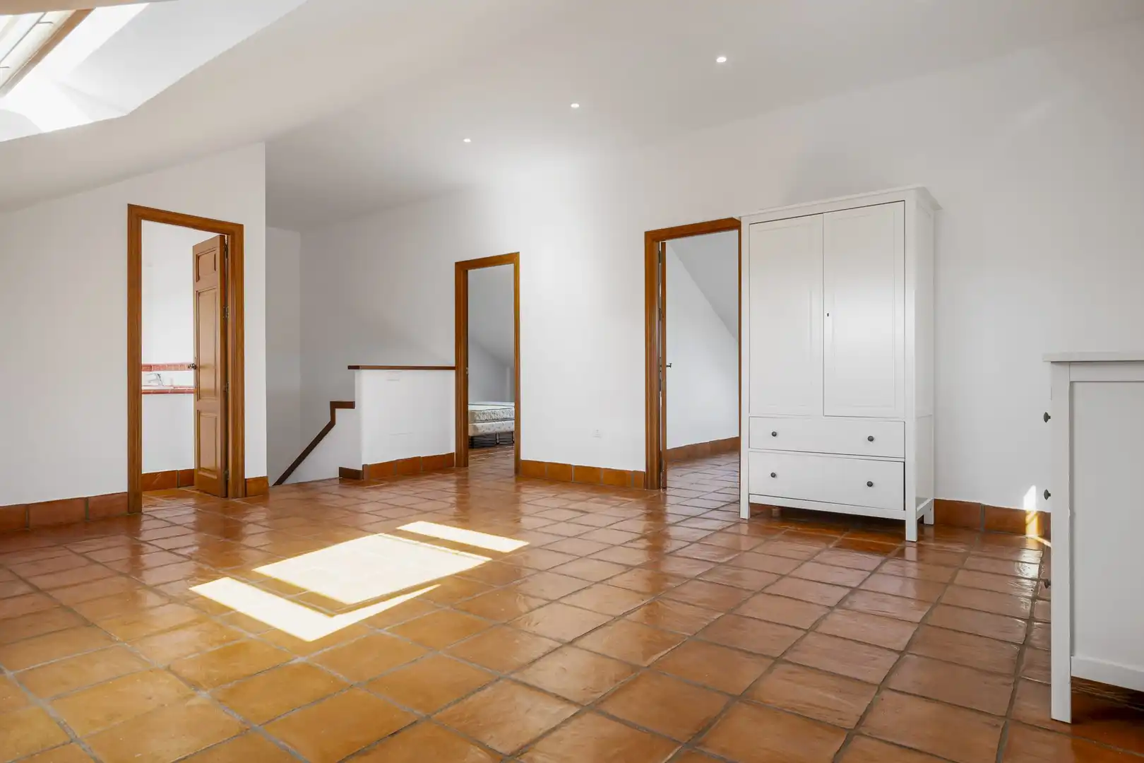 Einfamilien-Reihenhaus zum Verkauf in Marbella mit Klimaanlage, Terrasse und Schwimmbad