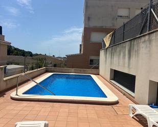 Piscina de Pis de lloguer en Calafell amb Aire condicionat, Calefacció i Traster