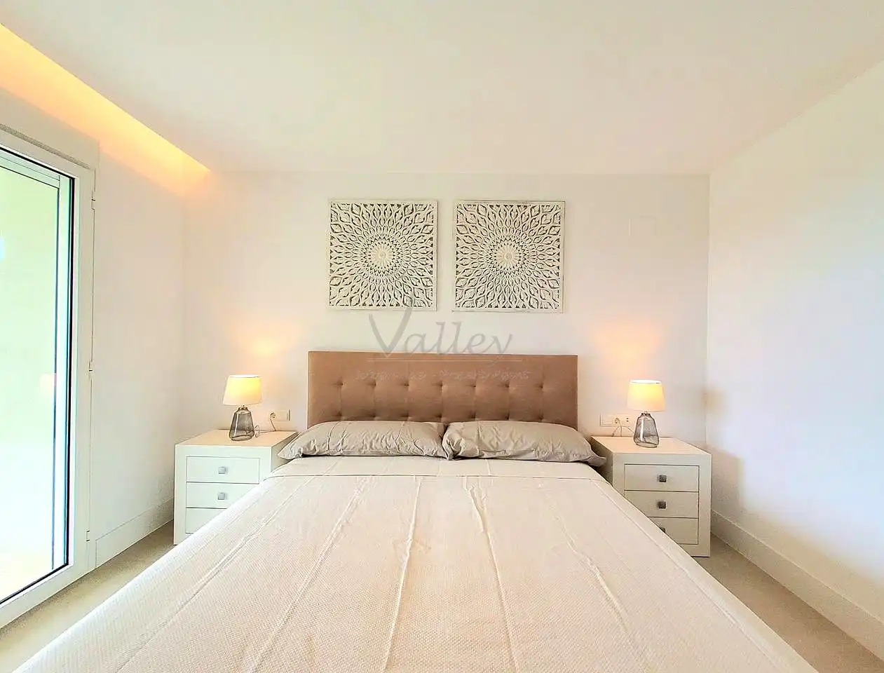 Schlafzimmer von Wohnungen zum Verkauf in Sotogrande mit Klimaanlage, Terrasse und Möbliert