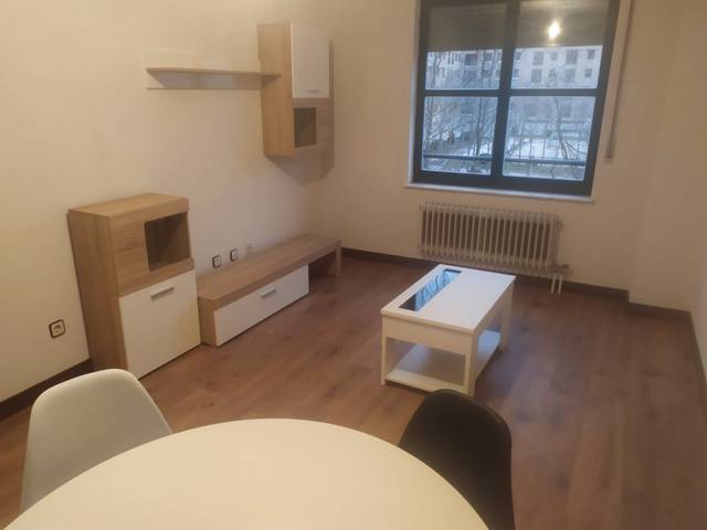 Piso en Venta en Calle Valles Mineros en Capuchinos - Glorieta - Ciudad Jardín